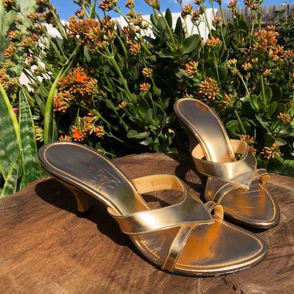 Vintage Gold Sun Steppers Sandal Heels!